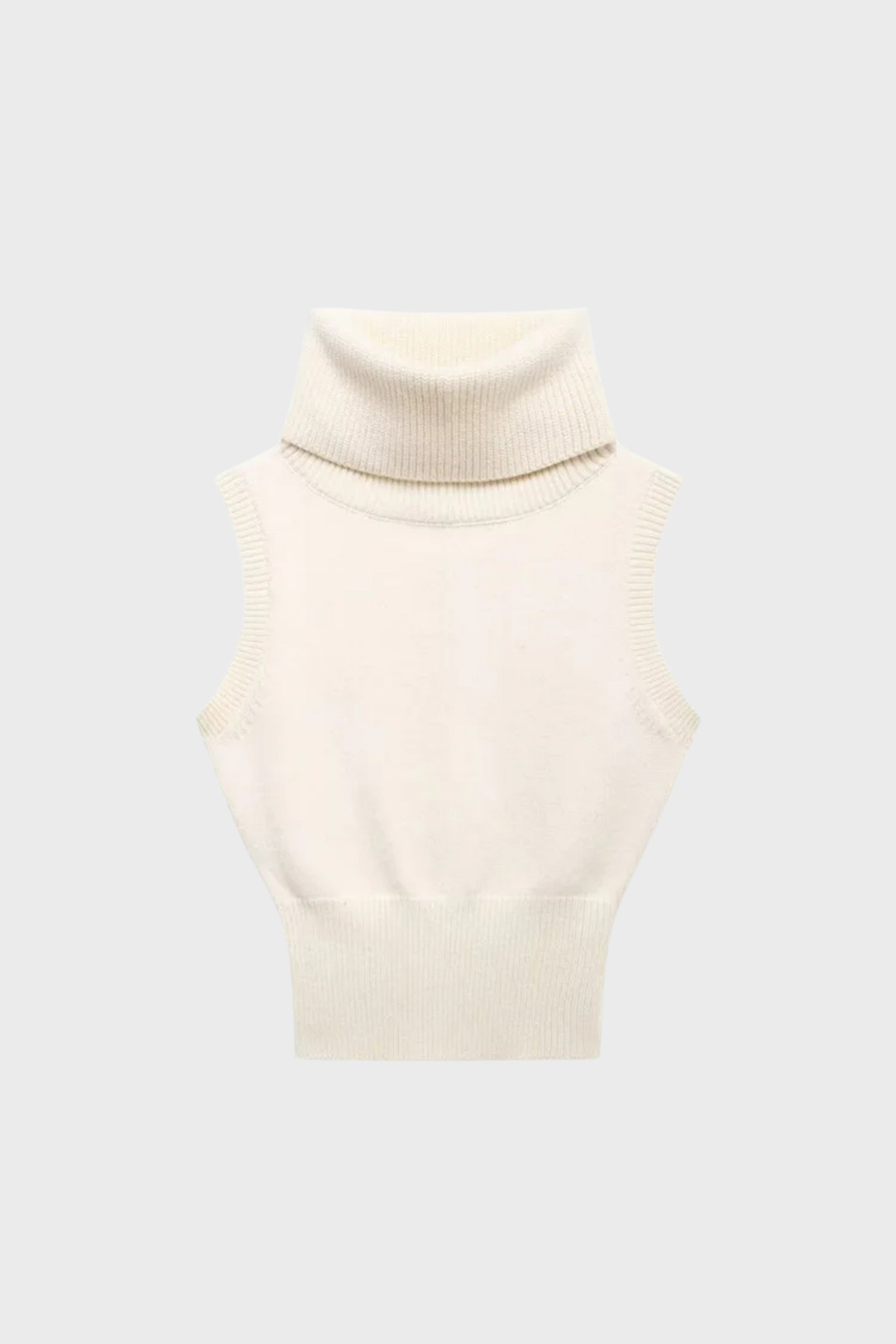 Lena Turtleneck - cozy and fitted knit top in a sleek design